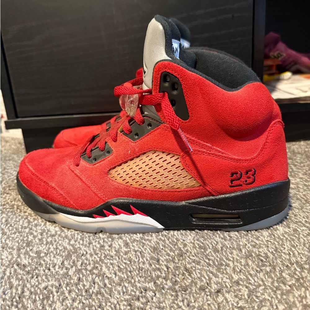 Air Jordan 5 Retro red and black - Picture 3 of 9